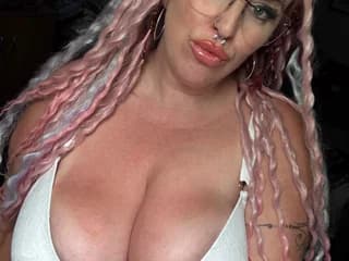 CurvyBBWKate WebCAM 