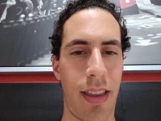 WebCAM of RideMyMonsterCock