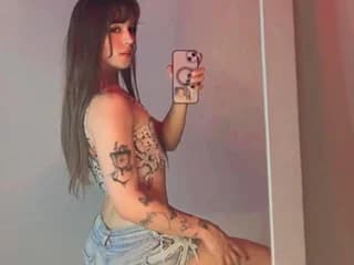 WebCAM of Sabrina20x